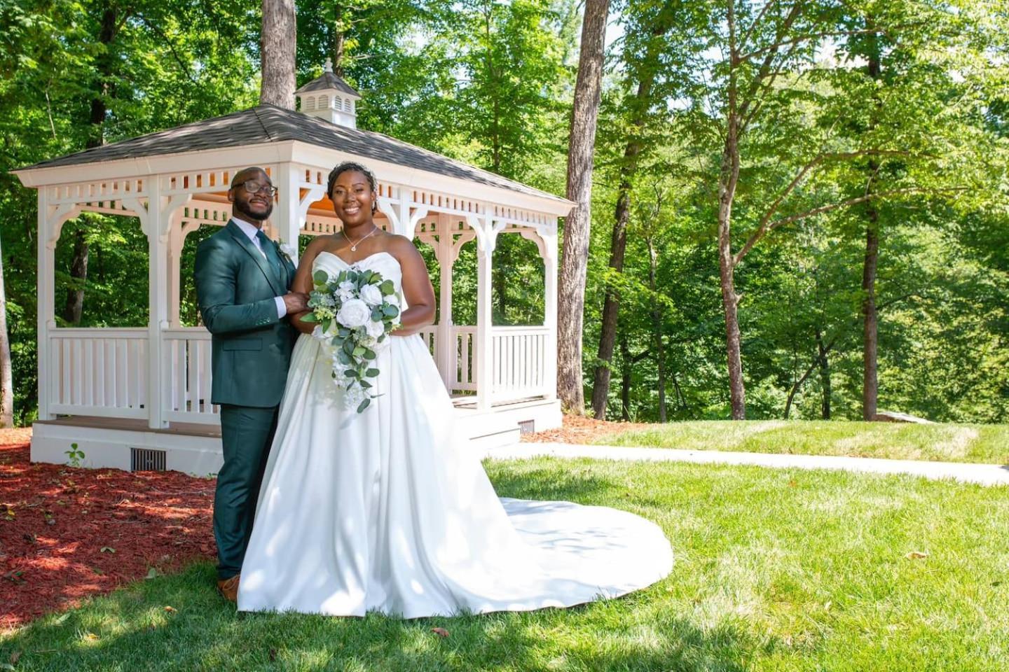 Whisper Chateau Weddings Reunions Groups 75 Plus 格林斯伯勒 外观 照片
